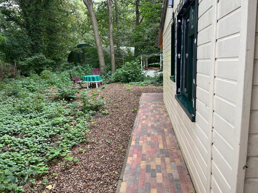 Huisje In Het Bos Zuidlaren Exterior foto